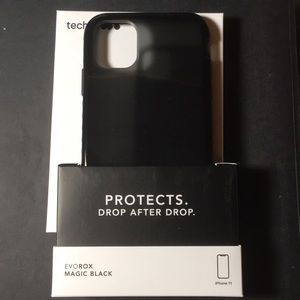 Tech21 Protection Drop after Drop iPhone 11 case